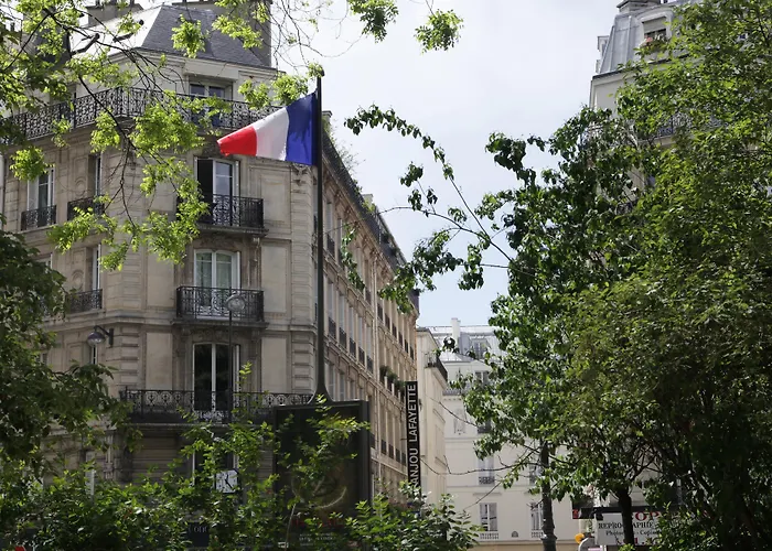 Western Anjou Lafayette Отель Париж
