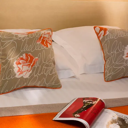 Отель Western Anjou Lafayette 3*