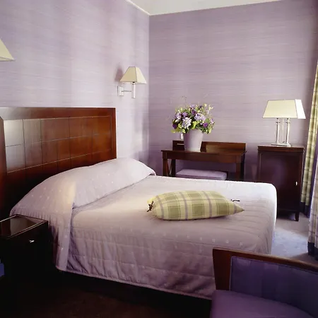 Western Anjou Lafayette 3*