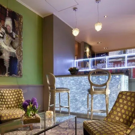 Western Anjou Lafayette 3* Париж