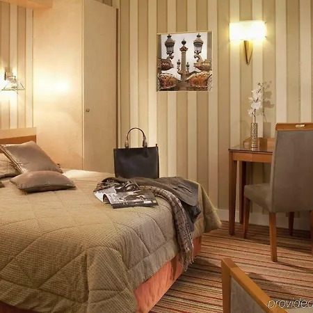 Western Anjou Lafayette 3* Париж