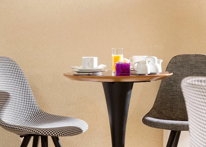 Western Anjou Lafayette 3*