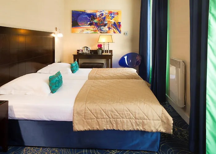 Western Anjou Lafayette 3* Parijs