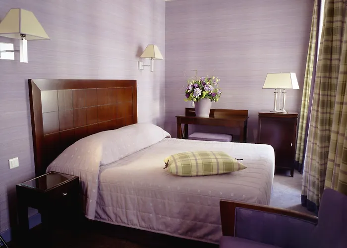 Western Anjou Lafayette 3*