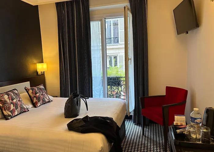 Western Anjou Lafayette Hotel 3*