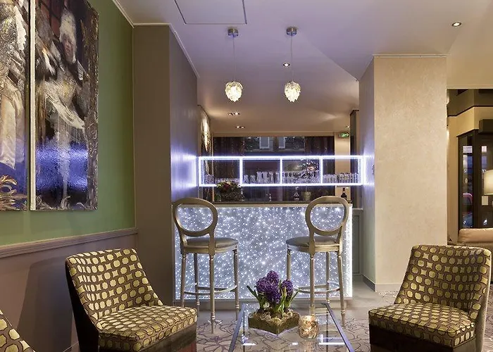 Western Anjou Lafayette Hotel 3*