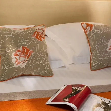 Western Anjou Lafayette Hotel Paris